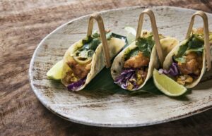 Como-Laucula-Island-Beach-Bar_Fish-Tacos-1024x660