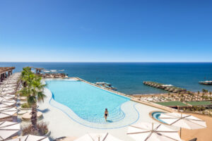 Regnum_The_Crown_Seven_Rooftop_Pool-21