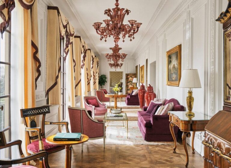 Presidential-Suite-at-Palazzo-della-Gherardesca_320_credit-Hospitality-Builders-1024x745