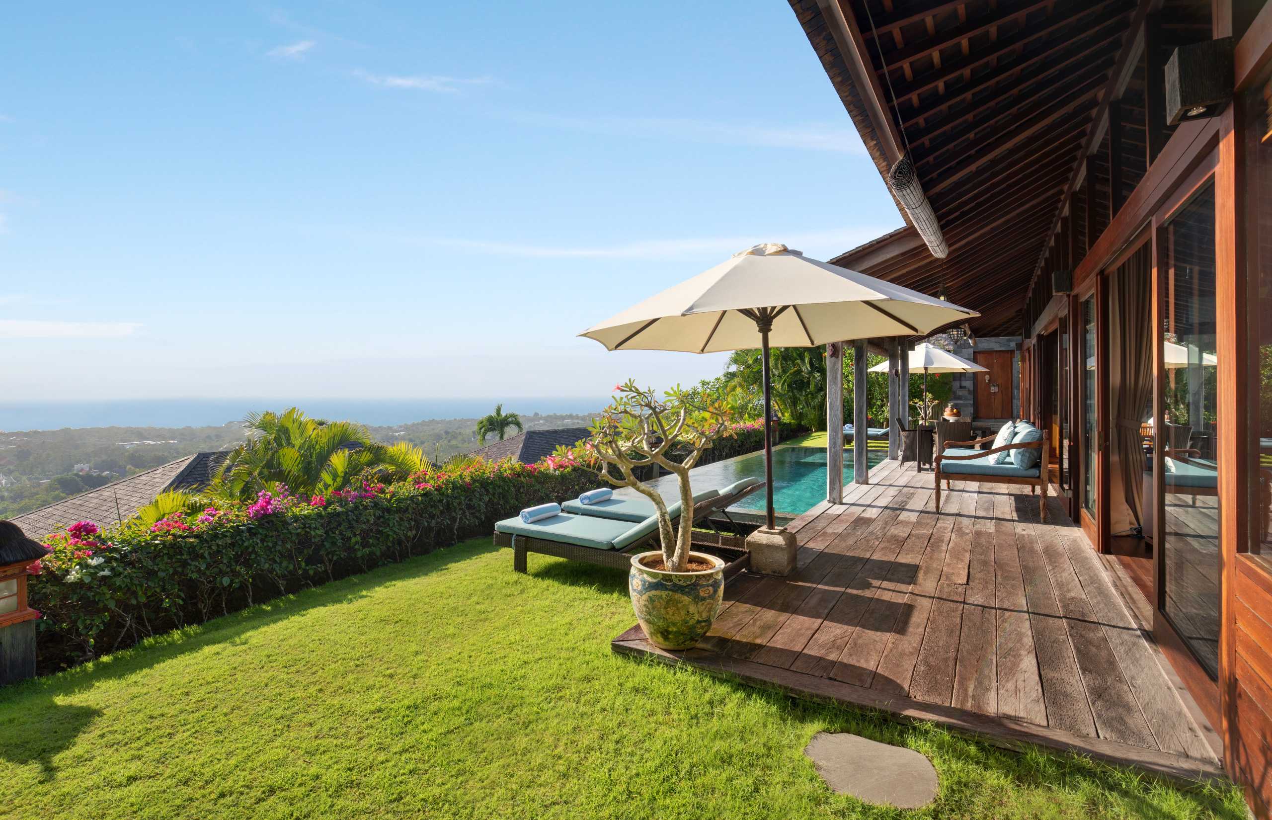 Hidden Hills Villas, Uluwatu: A Romantic Retreat With A Serious Wine Cellar / By Matt Brace / Publisher Luxurytravelmag