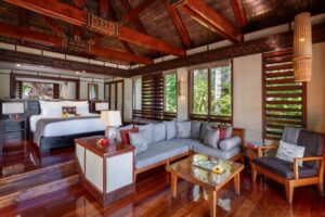 Deluxe-Beachfront-interior-Large