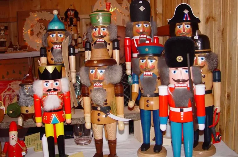 Germany, Christmas Market, Nutcrackers-01
