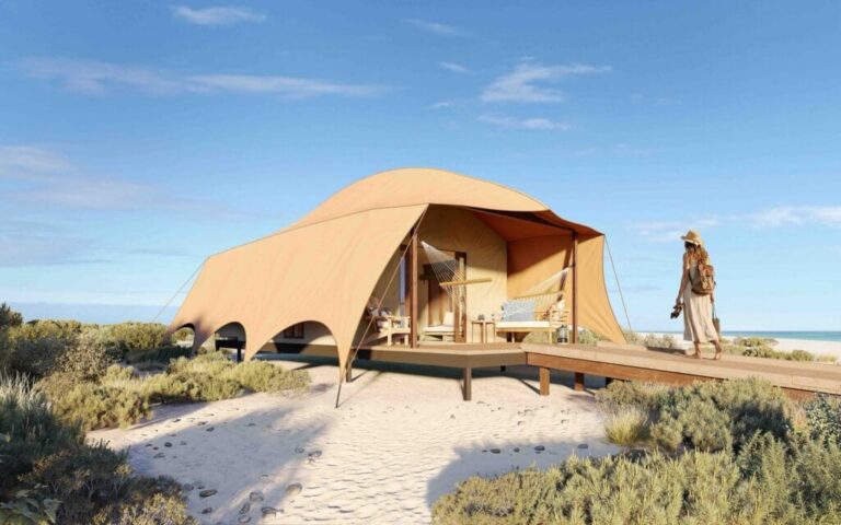 Sal-Salis-Journey-Beyond-Wilderness-Tent-Cape-Range-Dunes-2027-1024x640