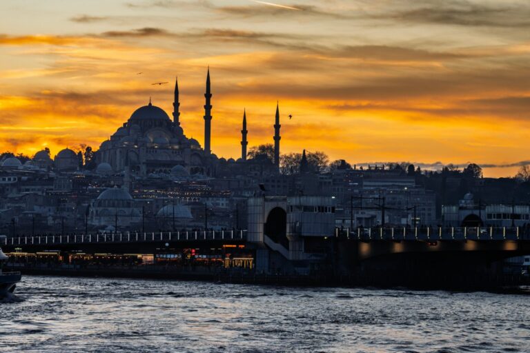Süleymaniye,Mosque,,Built,By,Mimar,Sinan,In,Istanbul,Between,1551-1557